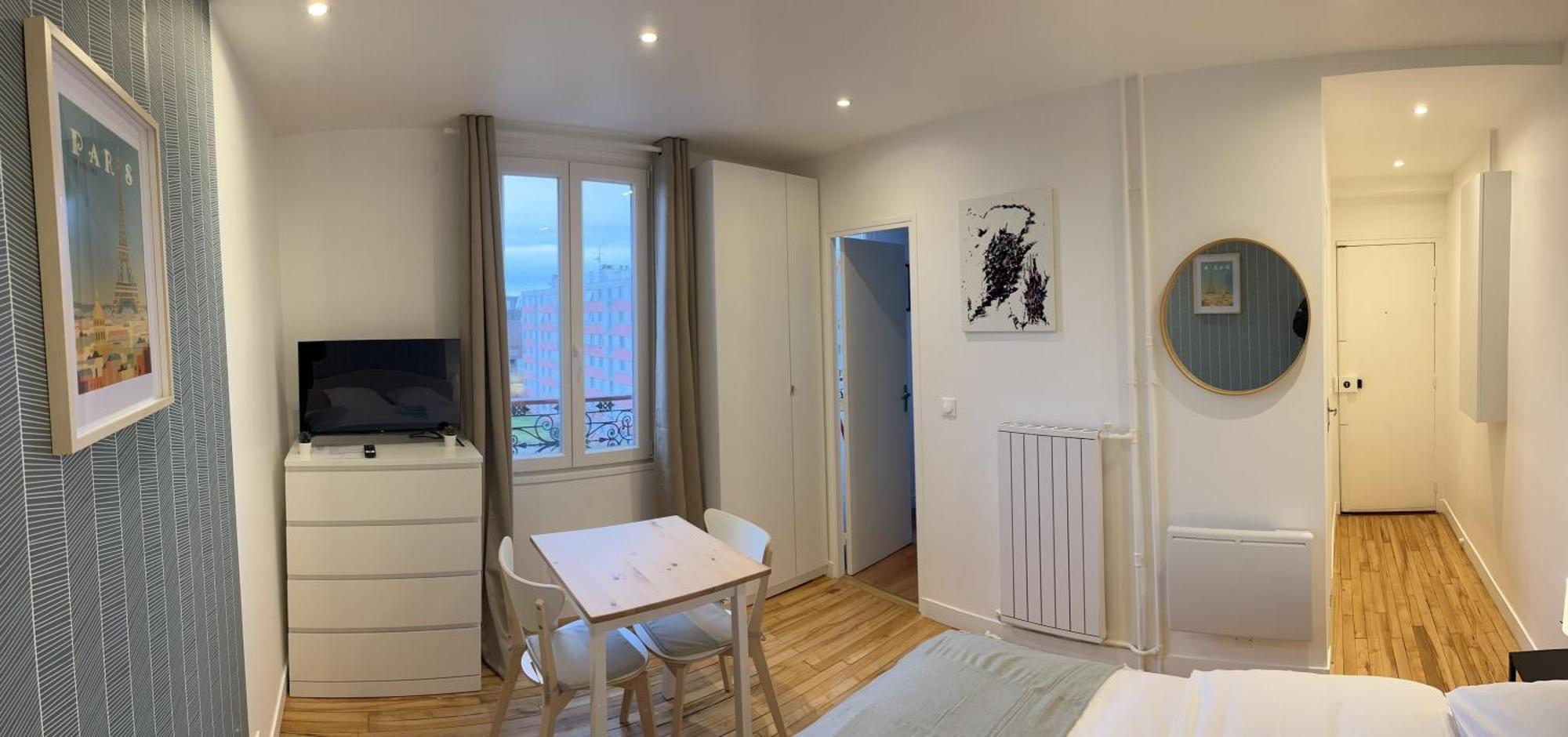 Number 10 Apartment *